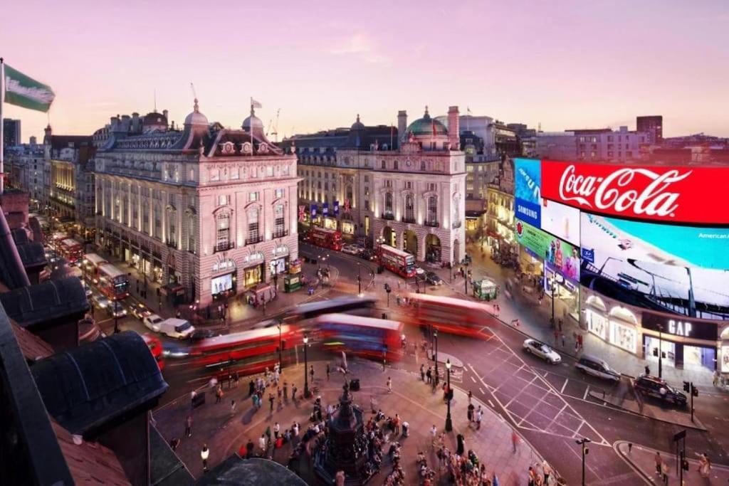 Spacious Apartment In Piccadilly Sleep 6 Vrb 런던 외부 사진