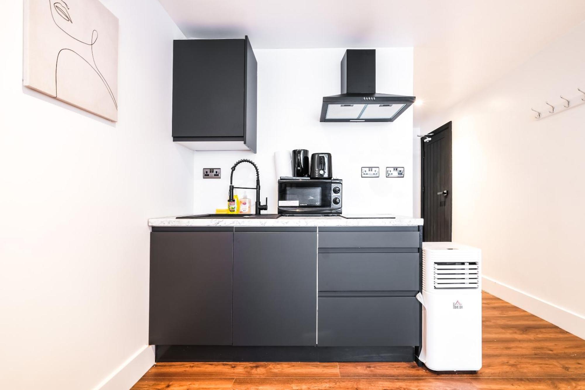 Spacious Apartment In Piccadilly Sleep 6 Vrb 런던 외부 사진